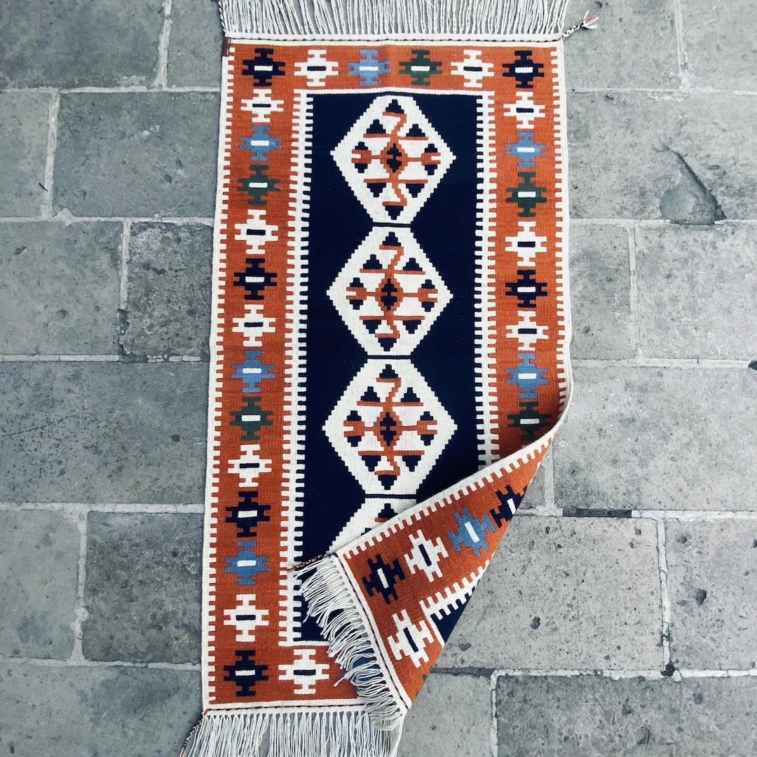 El Dokuma Akrep Kilim — 2. görünüm
