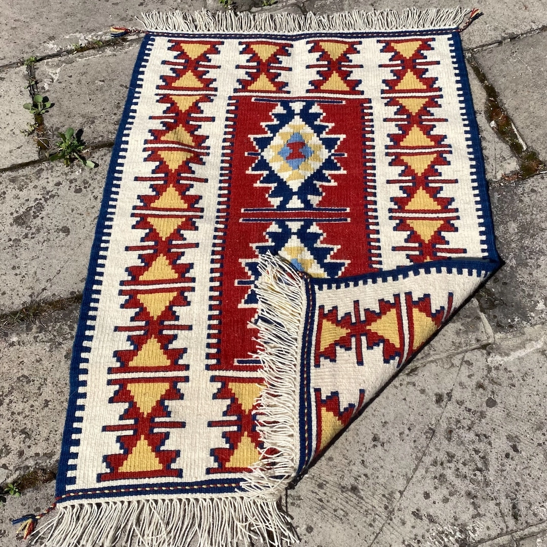 El Dokuma Nazlı Kilim — 2. görünüm
